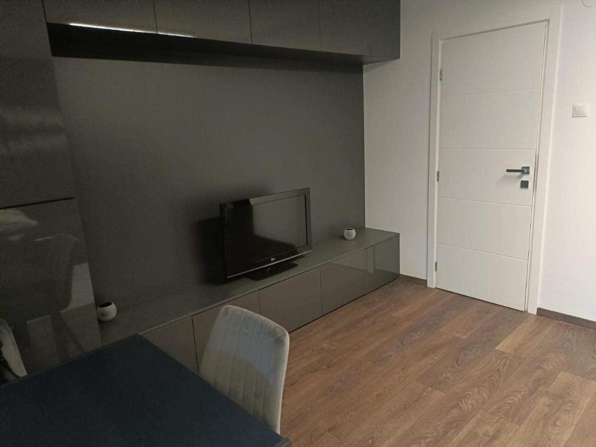 New Apartment Apartament Modern Recent Construit Modern Ujepitesu Tarsashazi Lakresz Miercurea Ciuc Exterior foto